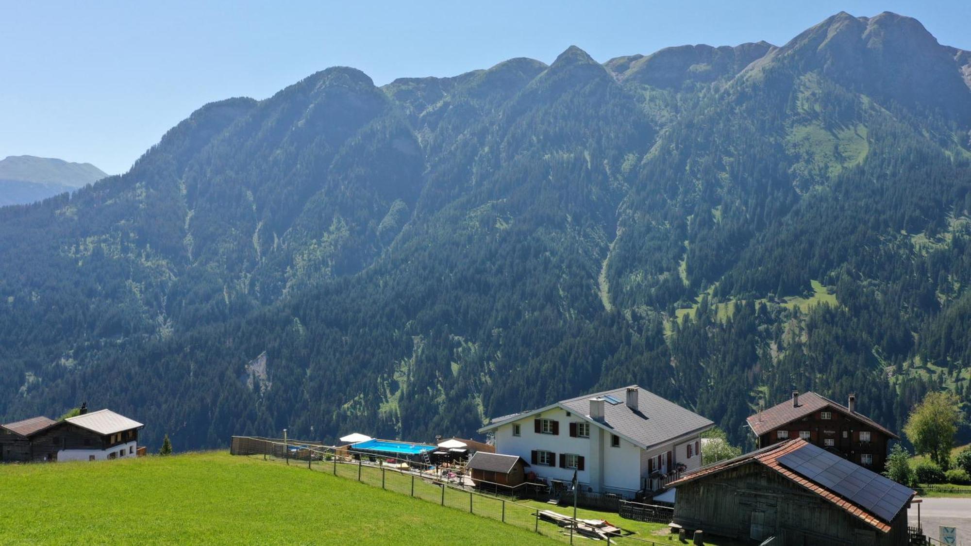 Gasthaus Alpina Tschappina Ngoại thất bức ảnh