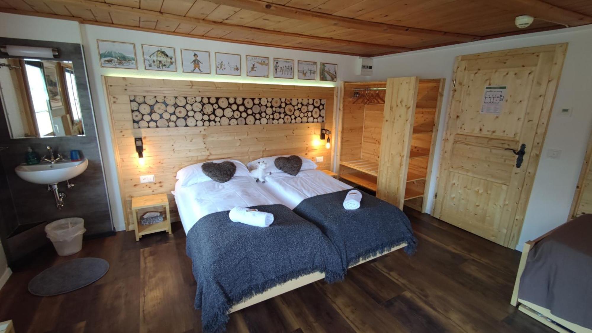 Gasthaus Alpina Tschappina Ngoại thất bức ảnh